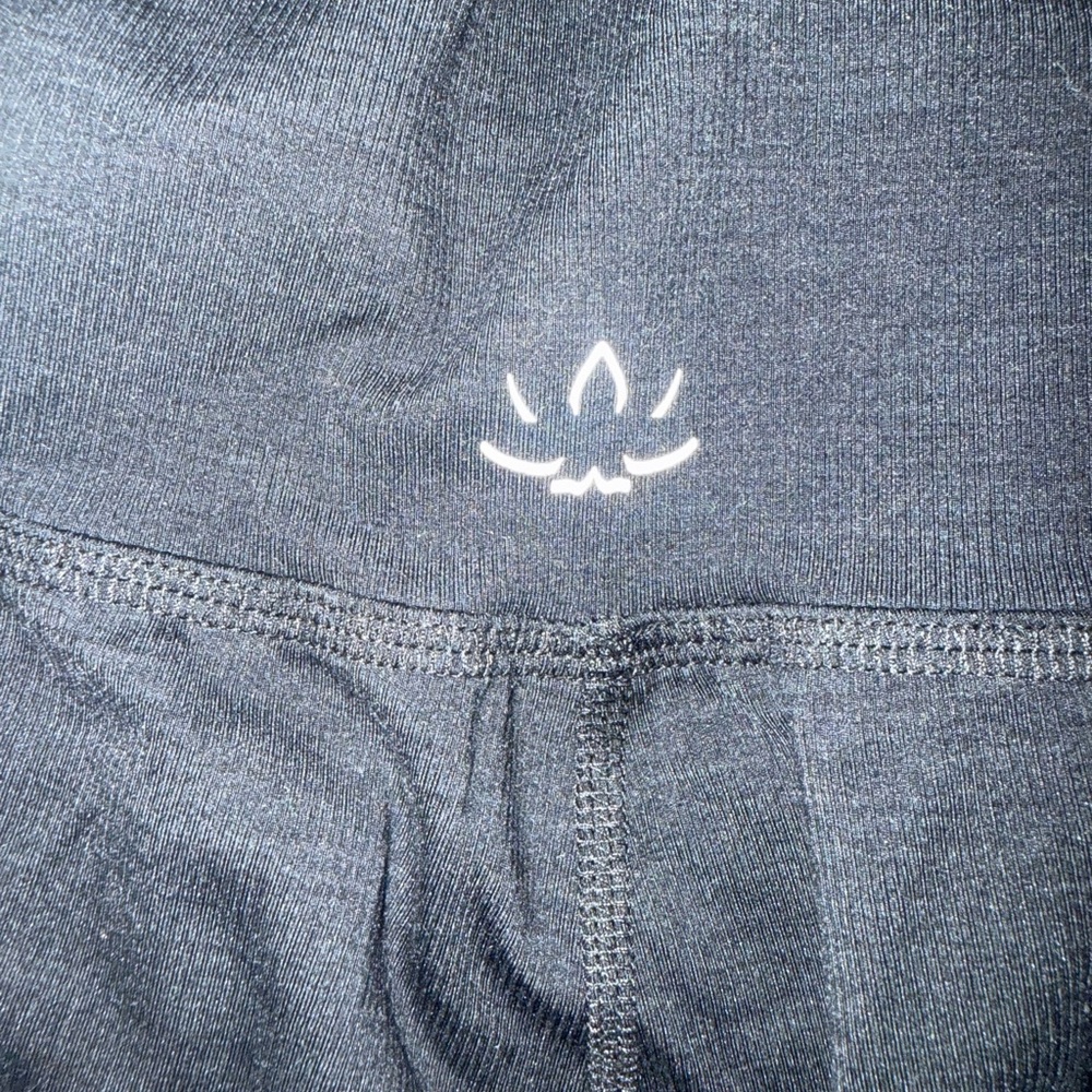 Beyond Yoga Black Pocket Joggers Size Small - Picture 4 of 5